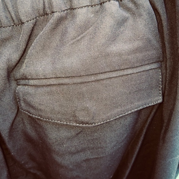 Madewell size  large black lightweight dress pants fits 12-14 tapered leg - Picture 9 of 12